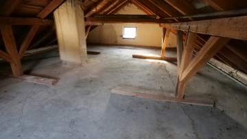 Jak chr&aacute;n&iacute; izolace dům před povětrnostn&iacute;mi vlivy